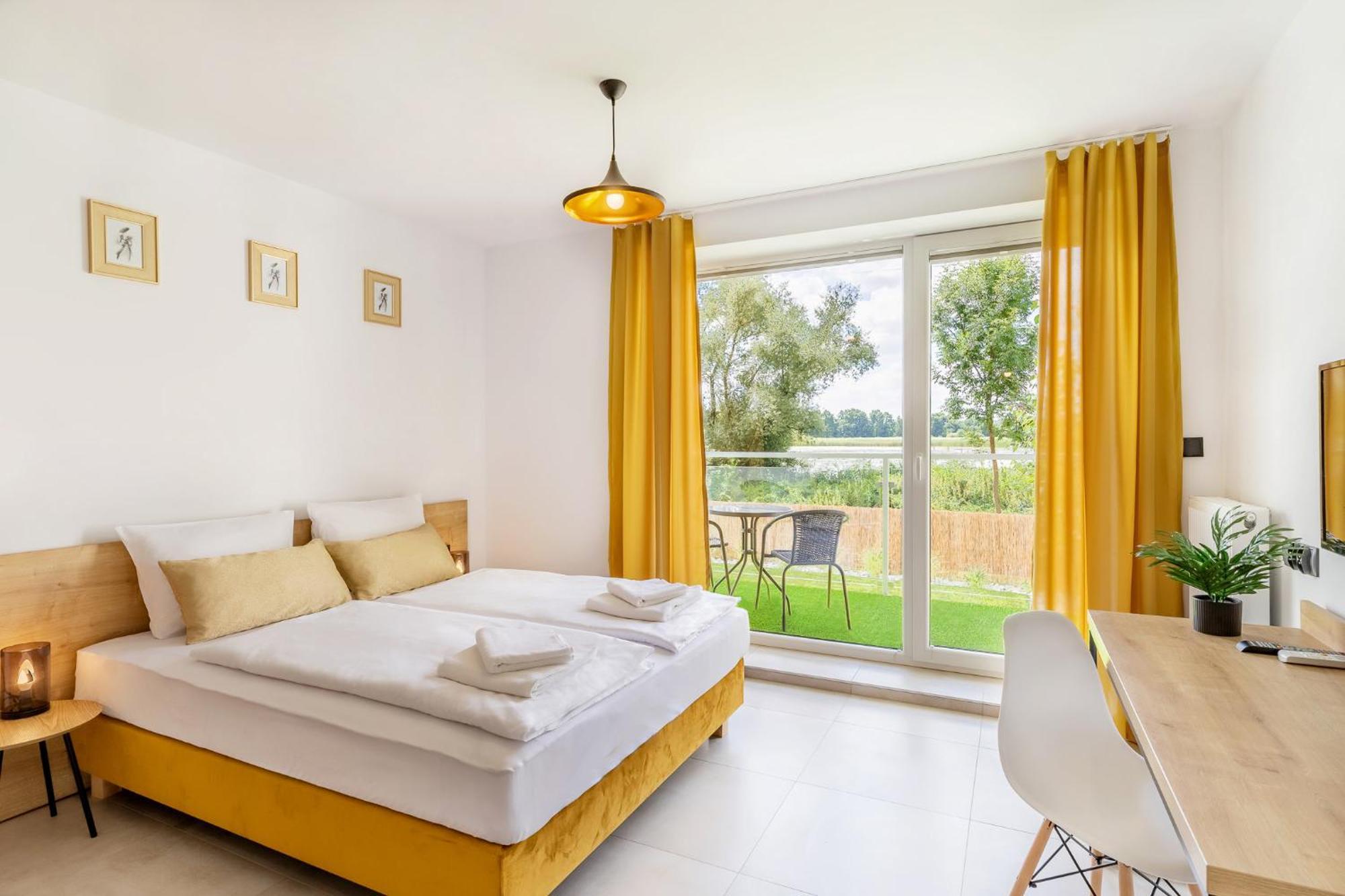 Tramonto Apartments Zator Przeciszow Ngoại thất bức ảnh